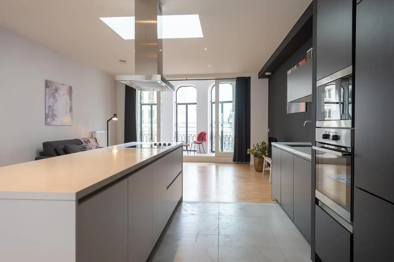 Smartflats - Old Town Antwerp Apartment